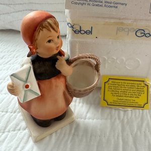 Porcelain Figurine Goebel Hummel Figurine " Meditation" Art-Nr. Hum 13/2/0 Rare